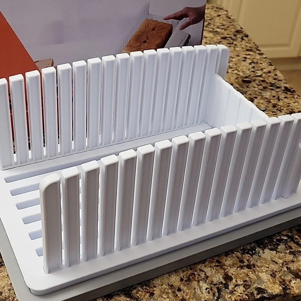 White Kitchen Bread Slicer - Picture 2 of 3